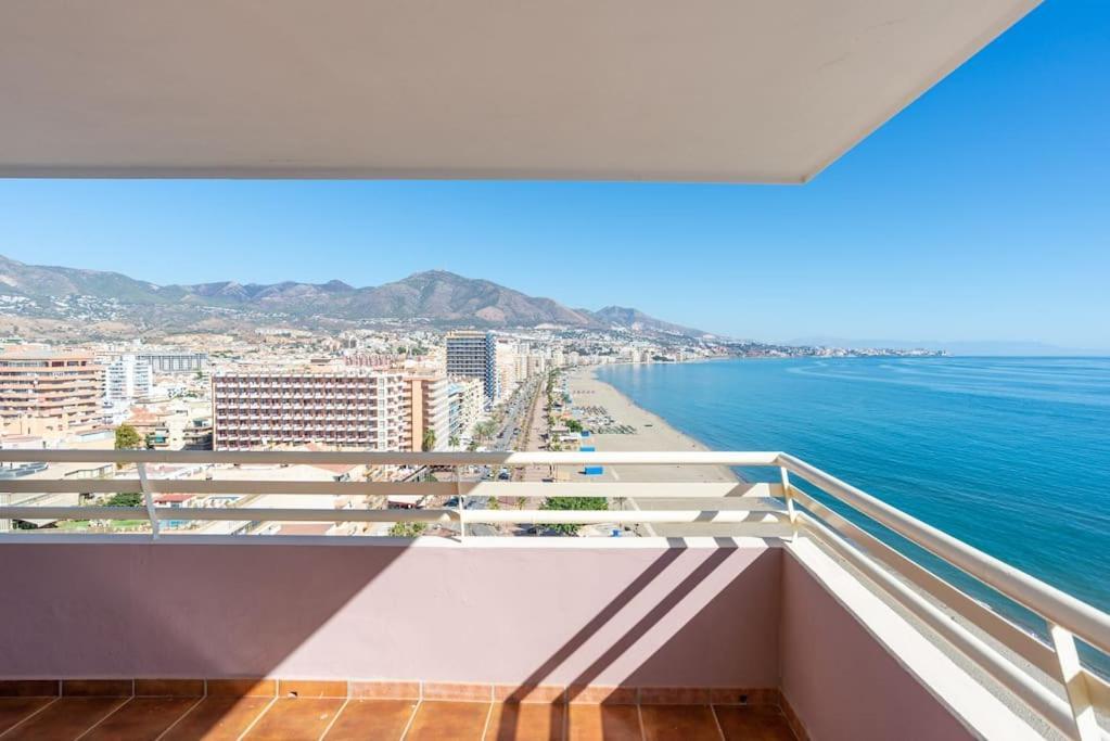 Апартаменты Fuengirola The Boat Экстерьер фото